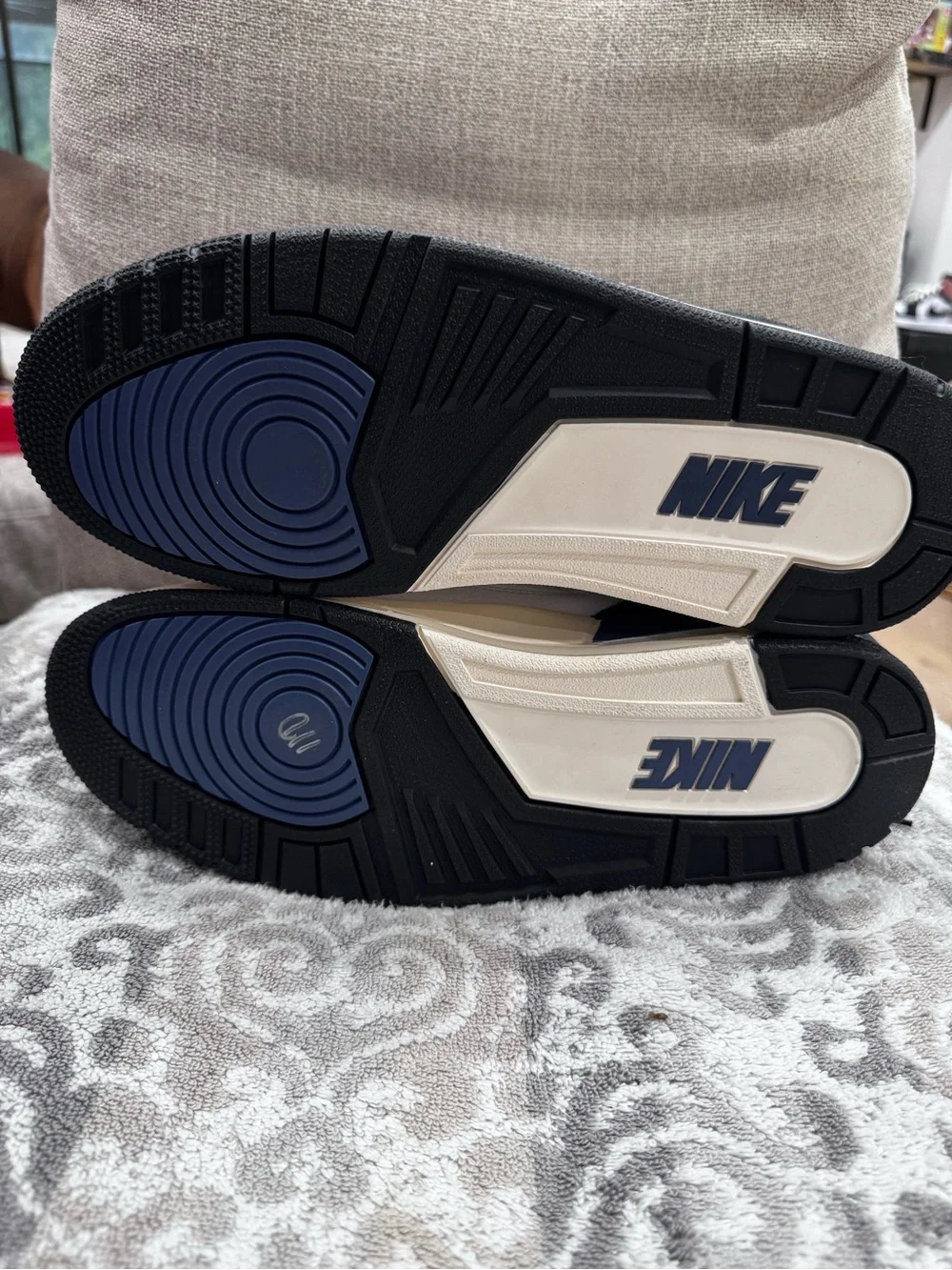 Nike men’s sneakers